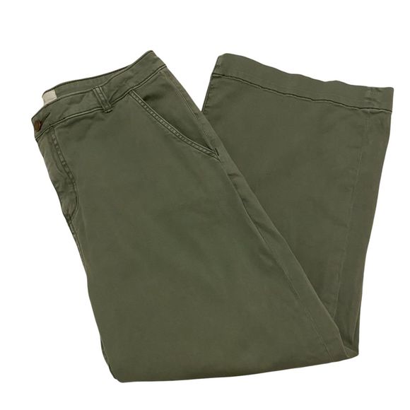 CASLON WIDE LEG GREEN PANTS SIZE 32